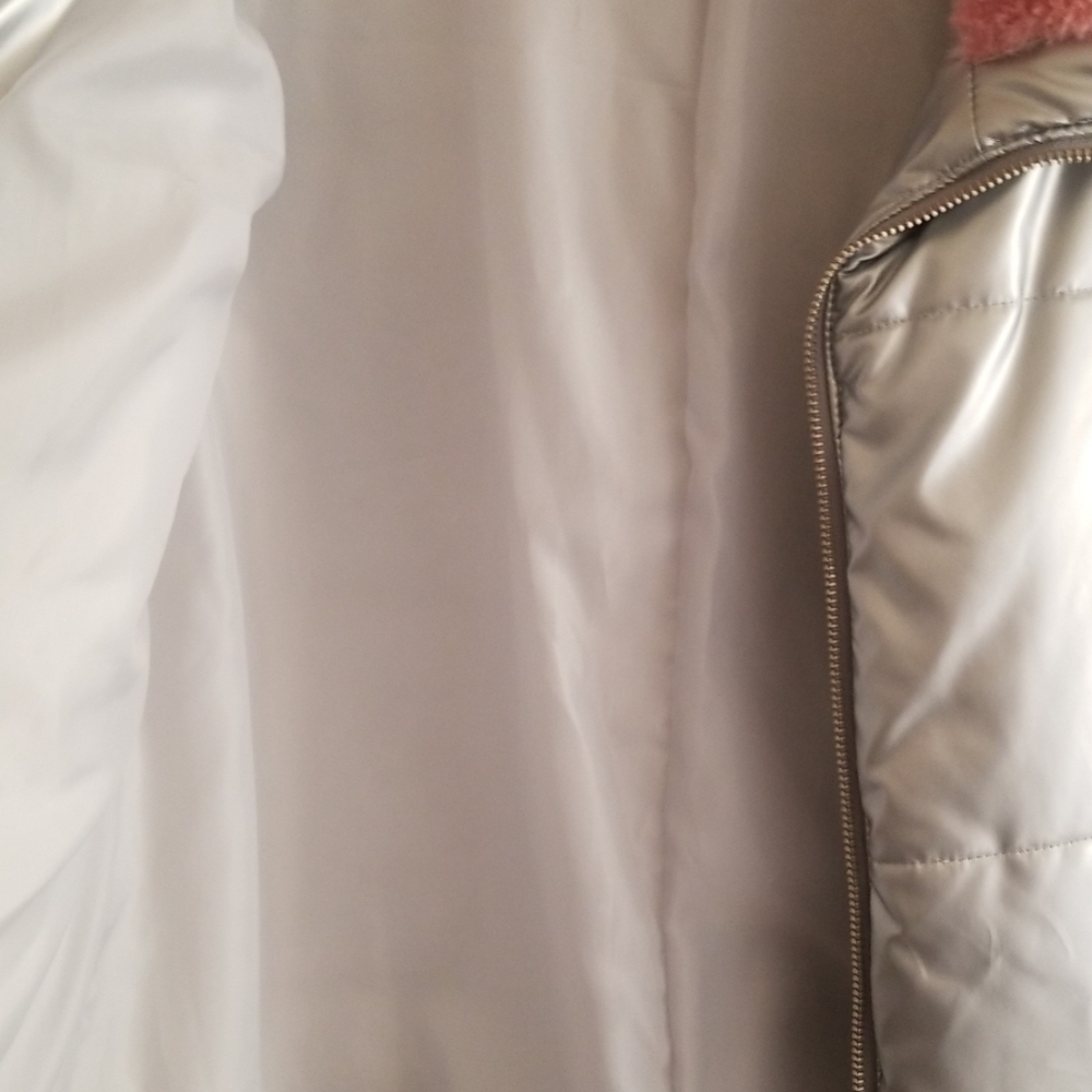 Coat - Picture 2 of 3